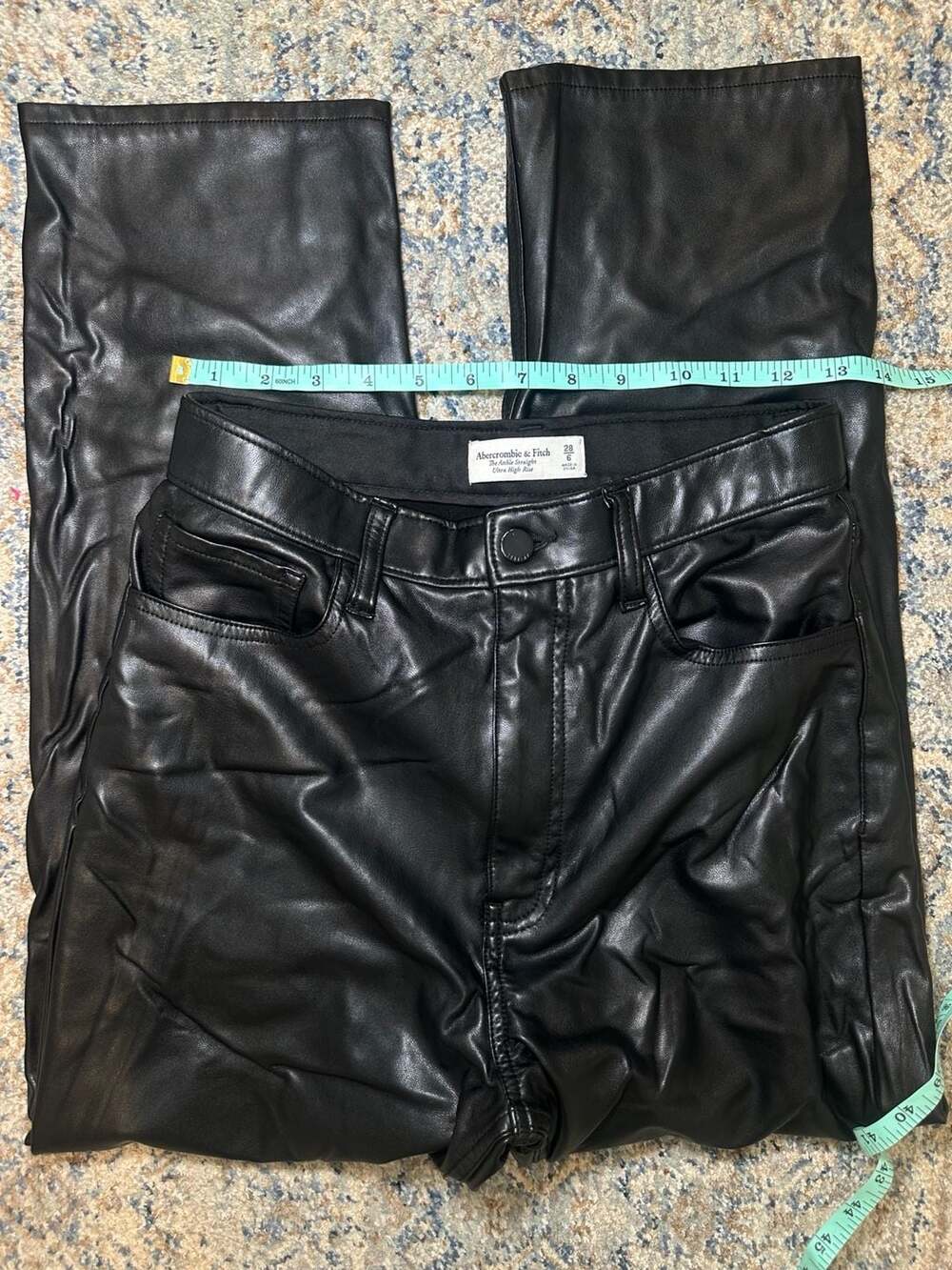 Abercrombie & Fitch The Ankle Straight Ultra High Rise Size 28 6
